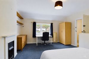 Photo 15- click for photo gallery